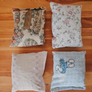 Poduszeczka dla koteczka (z walerianką i kocimiętką)