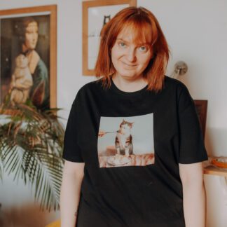 Kocia koszulka : Filemon jedzący pierogi